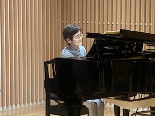南さんによるピアノ独奏