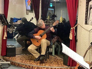 松井さんのギター独奏